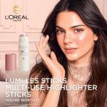 L'Oréal Paris Lumi Le Glow Stick, Multi-Use Highlighter Stick, Radiant Satin Finish, Non-Sticky, Glitter-Free, For All Skin Tones, Shade: 630 Cream Chic, 9g - Image 2